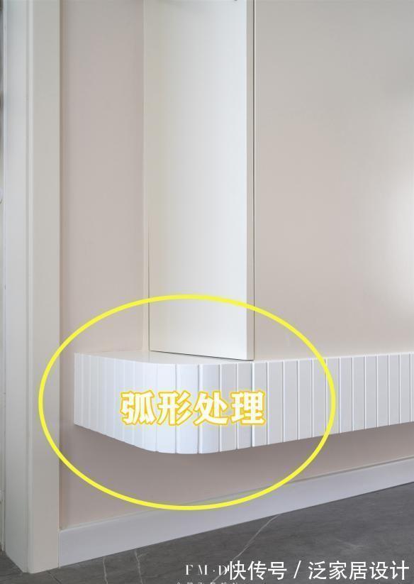 转角|奉劝买了无玄关户型的业主,入户门边做90°转角柜,满足一家收纳