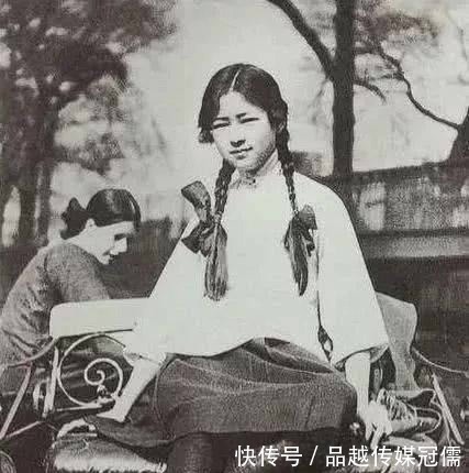 红脸|AI修复16岁林徽因照片,网友:民国女神成了网红脸,气质全无
