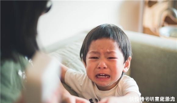 家庭|“窝里横,外面怂”的孩子,都有一个这样的家庭!