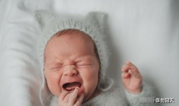 宝宝|婴儿哭了总哄不好，原来是不懂他哭的意思，认识这8种哭声秒懂