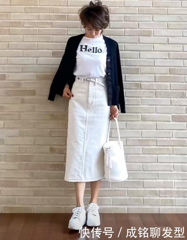 身材|这位50岁小个子博主,凭借减龄大气的穿搭出圈,美得猜不出年龄