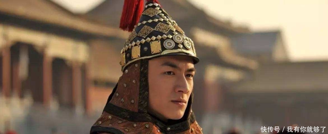 清朝最高的官是啥,铁帽子王?八旗首领?都