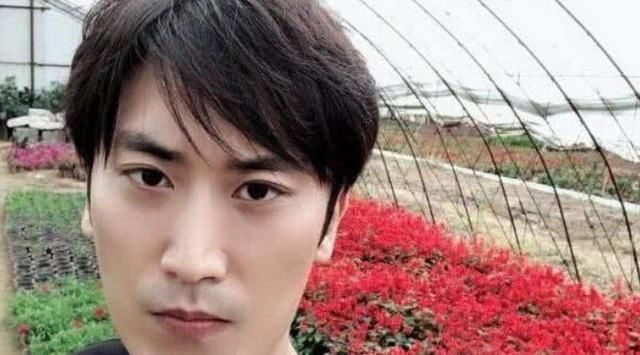 刘能|乡爱花絮遭质疑,“刘能媳妇”搂“赵玉田”猛亲,两人关系不一般