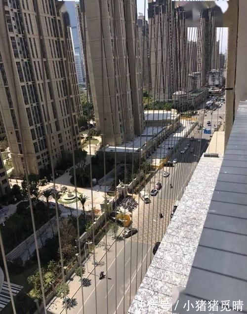 实用|老公在厕所门口打个柜子,超实用,跟卧室一起,能装下“全世界”