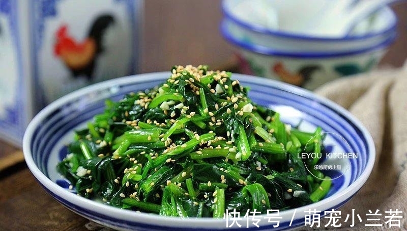 菠菜|春天一定要吃的蔬菜,4种凉拌做法,爽口多汁,拌一大盘轻松吃光