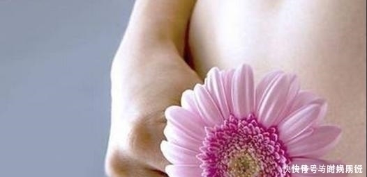 黑眼圈|女性开始衰老了，身体通常会发出6个“信号”，希望你一个也没有