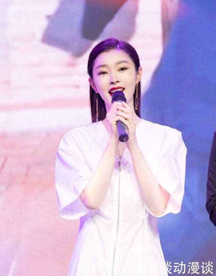 沉香如屑 《追星星的人》沙滩技能大PK,宋轶教男嘉宾“生吞柠檬”