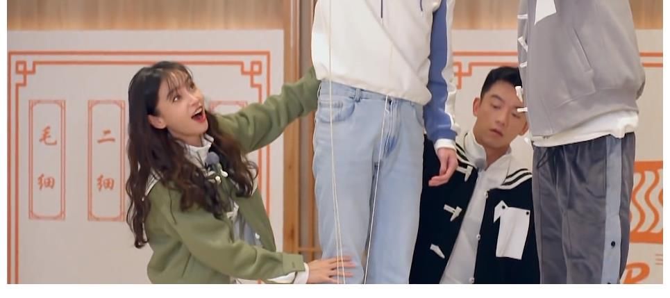 林一夾面，baby貼心抱住腿，陸地夫婦后，跑男終于明白怎么炒cp了