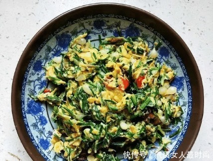营养|天气冷,韭菜靠边站,鸡蛋和它炒最香,美味营养高,不懂吃可惜了