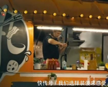 红色青橄榄|34岁尹正出意外！录制节目中不幸被开水烫伤，工作人员现场乱了