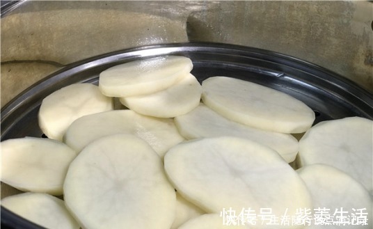 土豆|土豆这样做绝了,不用炒,不用油炸,出锅抢着吃,一口下去满嘴香