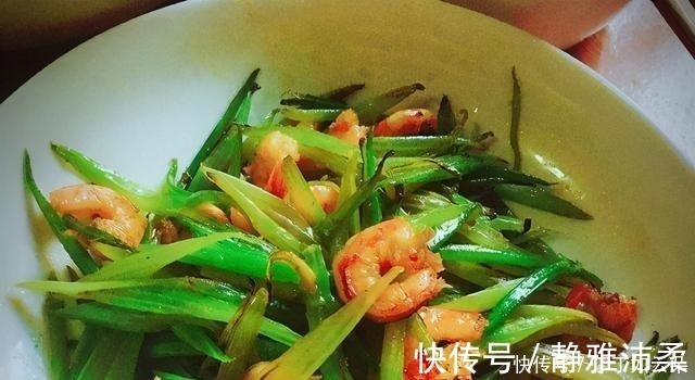 养颜|女性想要皮肤好改善睡眠，推荐三种食物健胃消食又养颜清肠！