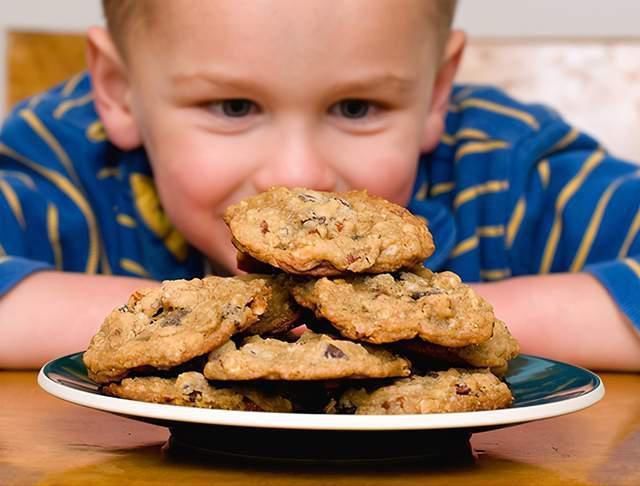 靠山|“妈妈，我不想吃饭！”对待“饭渣”孩子，妈妈要做到毫不留情