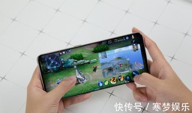 find|一个屏幕同时玩两个游戏！ColorOS 12这是什么神仙体验？