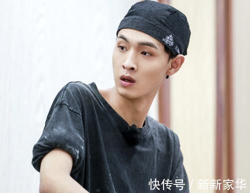 节目组|秦霄贤录节目太粗心,不小心漏出“二维码”,粉丝扫完后傻眼了