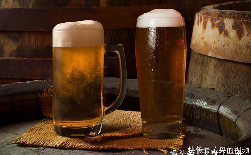 面含|炖牛肉放什么调料?牢记这3种,牛肉软烂入味又多汁,收藏了