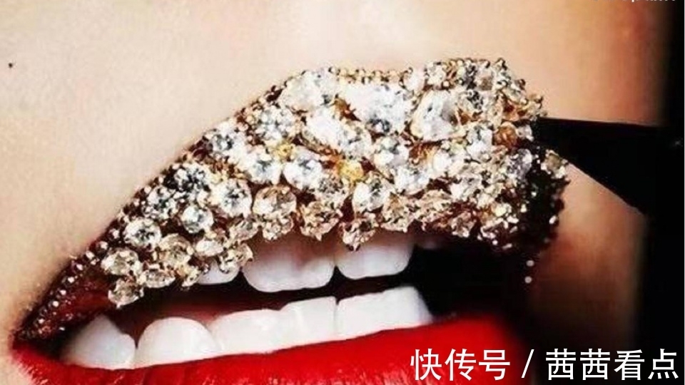 嘴巴 世界上最值钱的嘴巴，镶了几十颗钻石，有钱人的世界我不懂
