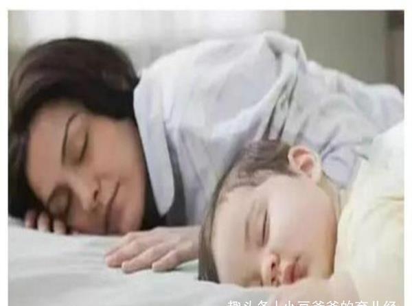 齐女士|婆婆带孙子睡觉从来不哭,可妈妈却勃然大怒:为老不尊,不要脸!