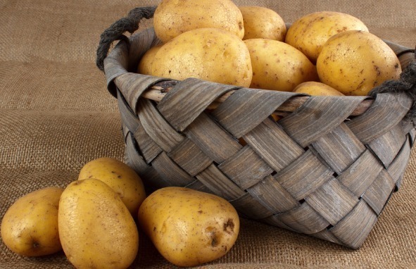 现在为了方便热菜家里都有微波炉,但是这些食物不能反复加热哦!