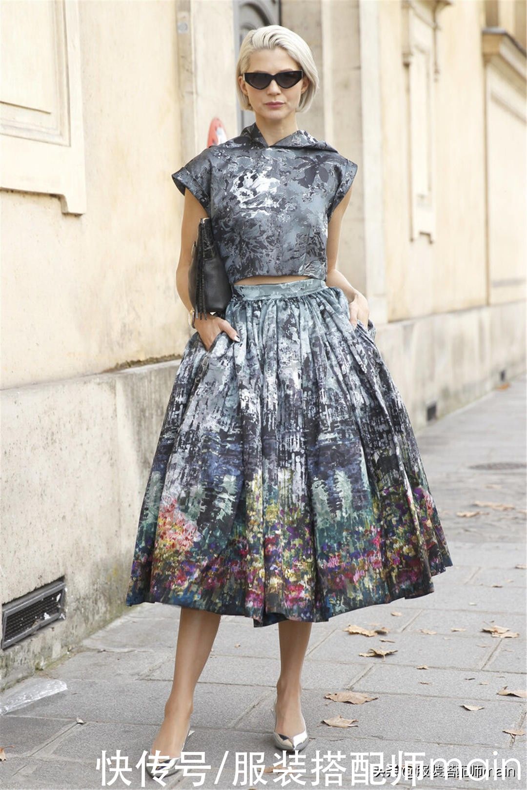 胯宽腿粗的女孩，试试这条“伞裙”，遮肉显瘦两不误