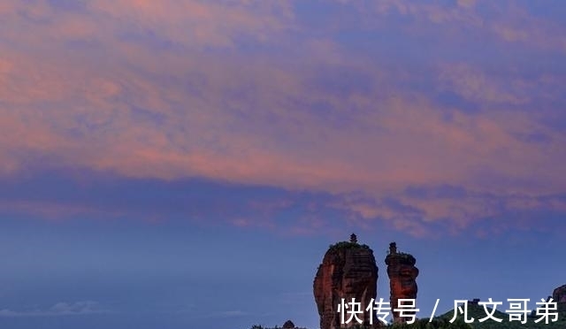 南峰|河北山峰上的神秘古塔，如何建成至今无解，成了世界未解之谜