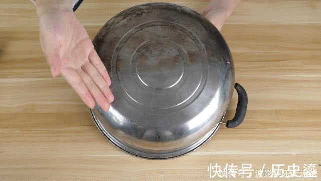 有光泽|不用钢丝球擦,1张纸去除不锈钢锅污渍,恢复光亮有光泽,太省事
