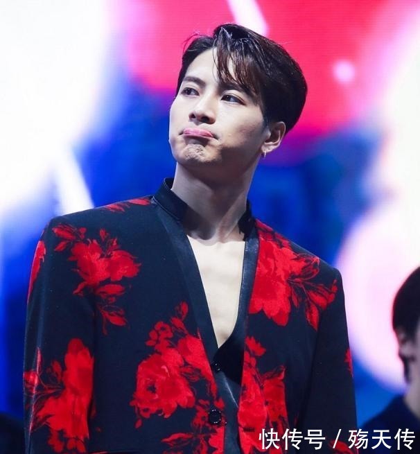 钟汉良|《这就是街舞》全员海报官宣,张艺兴王嘉尔站中间,王一博惹争议