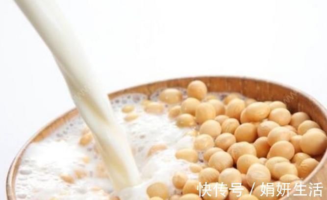 喝牛奶|喝豆浆、豆奶好还是喝牛奶好?营养师说清楚了,过年买它回家