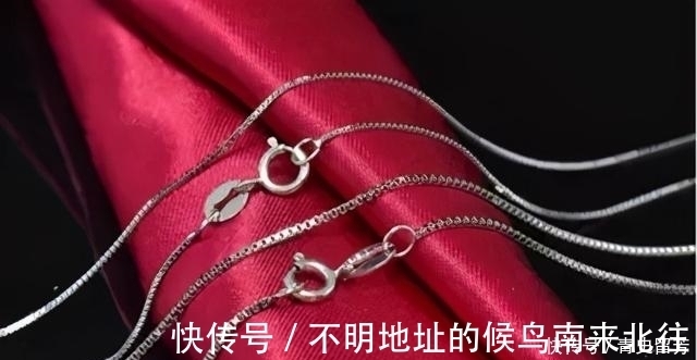 科普|热门项链和手链样式科普:肖邦链、蛇骨链、凤尾链