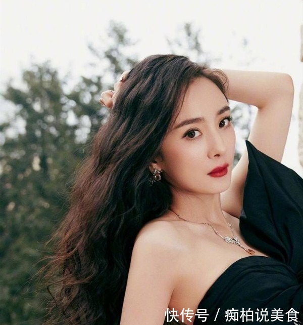 黄黑皮 女人涂口红时,这3个“坏习惯”不改,口红再贵还是会掉色沾杯