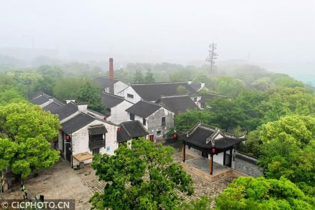 烟雨蒙蒙 山川米聚 祖国一片好风光