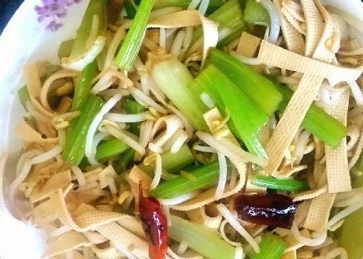 皱纹|女性常吃此菜,黑眼圈没有了,皱纹消失了,小肚腩不见了