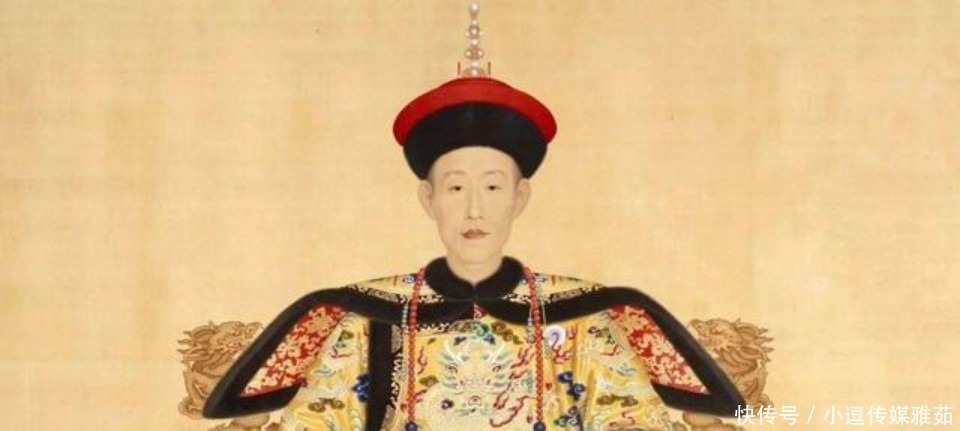 乾隆皇帝在即将退位的除夕夜,写下一首伤感的诗,通篇充满了忧愁