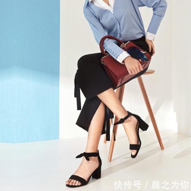 优雅 经典一字带设计,优雅的高跟凉鞋,展现女性高挑身材