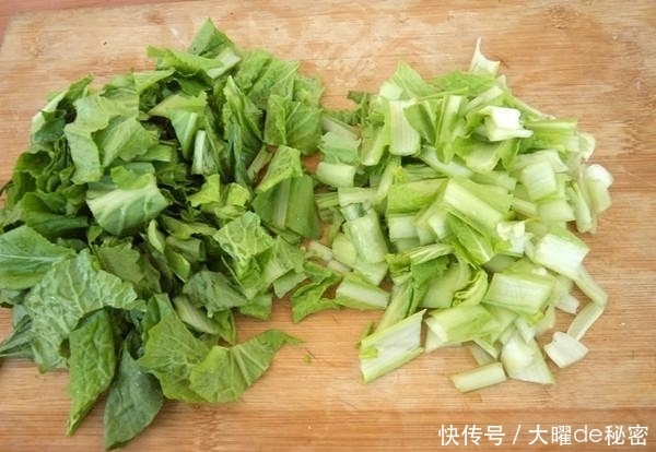 女人|这菜女人抓紧吃,养血驻颜,肌肤红润,味道鲜美,常吃气色好!