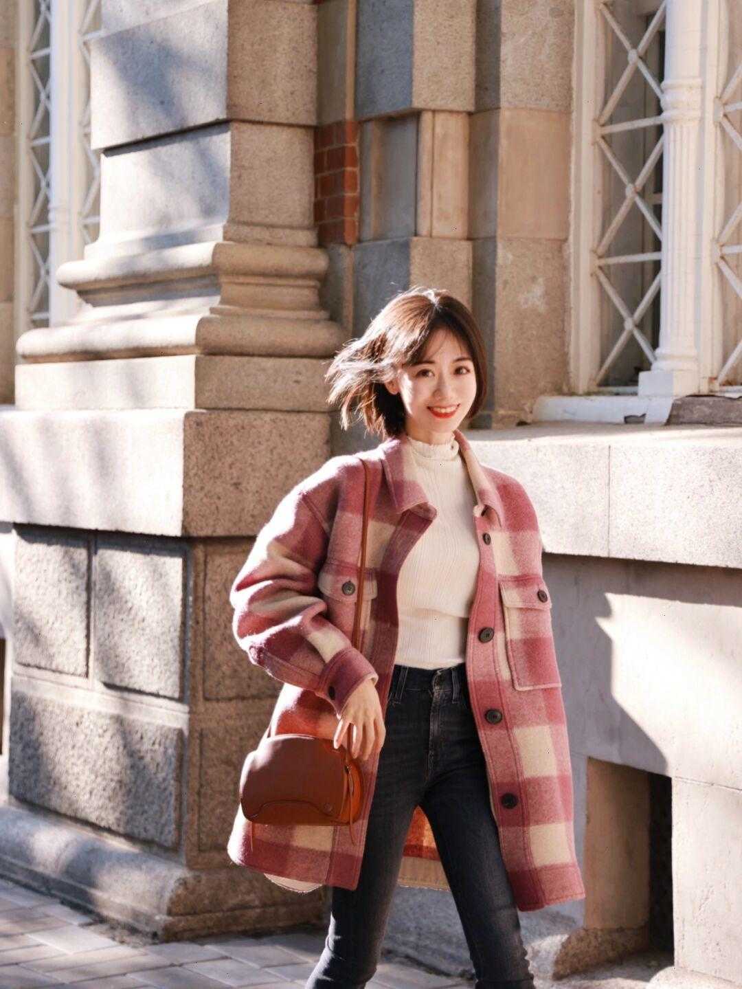 面料 适合冬天选择的粉色单品有很多,码住这“四”款,是真的很时髦