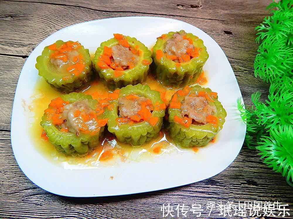 蒸苦瓜|苦瓜没有搭档怎么行,营养好吃还降火,一周要做两次,全家都爱吃