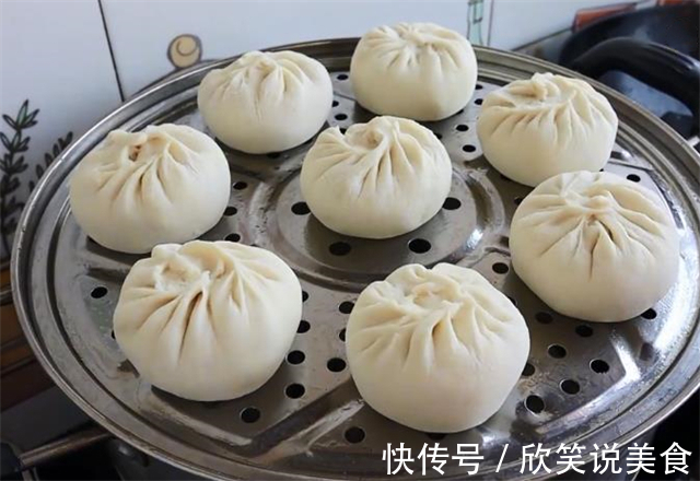 蒸包子,记住不要直接上锅蒸,诀窍全教你,包子松软好吃,不回缩