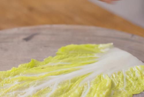 冬天当时菜，一斤8毛钱，不炒也不炖，上锅一蒸就能吃，营养高