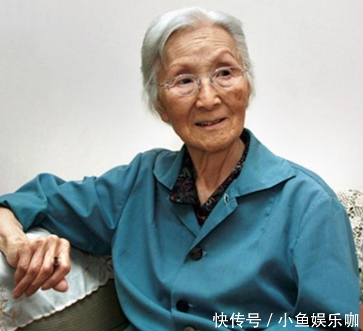 李佩:中年丧夫,老年丧女,依然保持着尊严、体面地生活