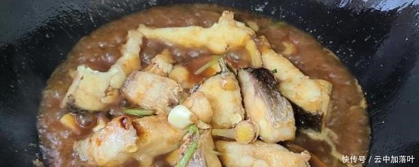 鱼肉我最爱这种做法,香味浓味道好,好吃又下饭,看着都想吃