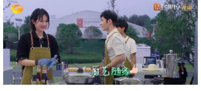 清退|《中餐厅5》撕开内娱综艺遮羞布，厨师被清退，流量成为香饽饽