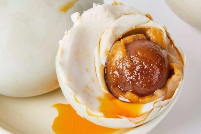 东北人眼中的5大下酒“硬”菜,有的外地人吃不下,东北人吃不够