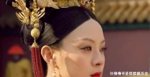 为什么清朝满族女子耳朵上有三个耳环,而汉族只有一对呢