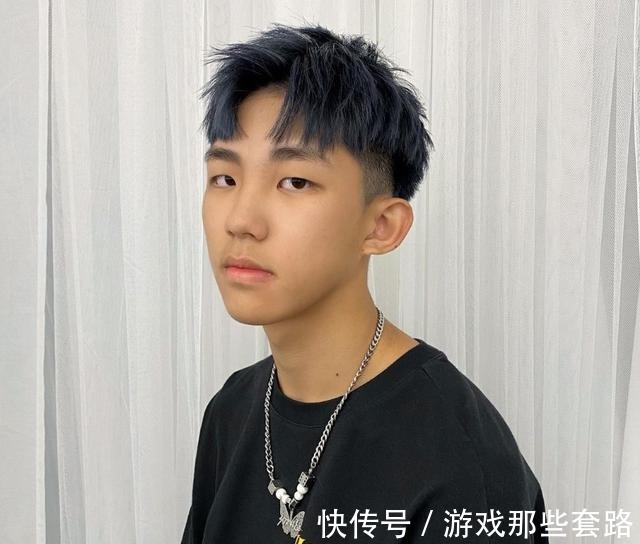 发型 男生25岁以后,发型别剪锅盖头,留这6款发型更显潮流帅气!