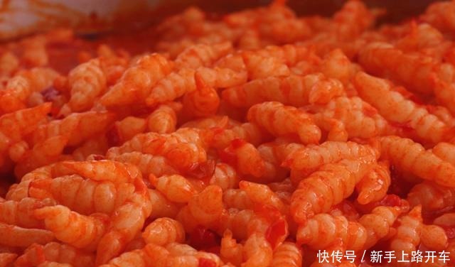 陆良年货街的美食 凭“颜值”就能征服你!