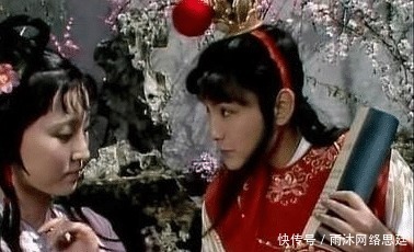 贾宝玉|贾宝玉前生是顽石还是神瑛侍者?为何会出现此混淆现象