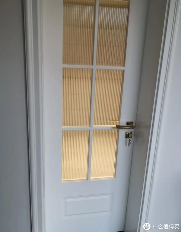 开关|入住后才知道,卫生间这些“缺乏思考”的设计有多难用,受够了!