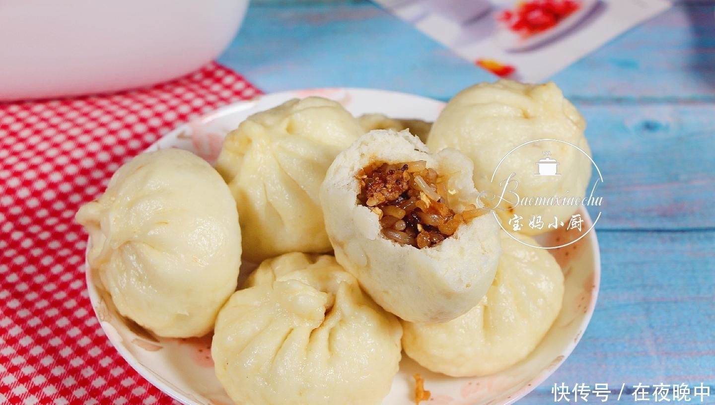 蒸包子的详细做法,发面有技巧,调馅有窍门,照着做准成功