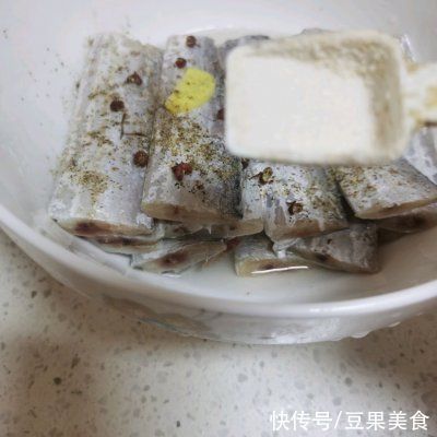  没有什么是香煎带鱼解决不了的，如果有那就两份